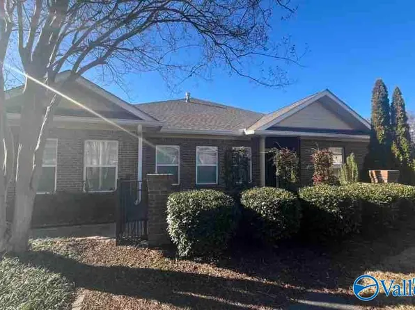 7 Valley Way Cir SE, Huntsville, AL 35802