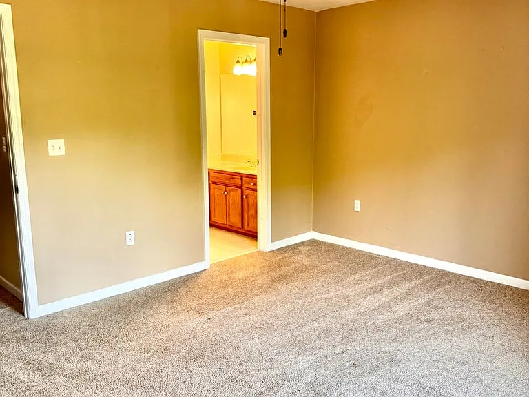 500 Cambridge Ct #H3 — Photo 16