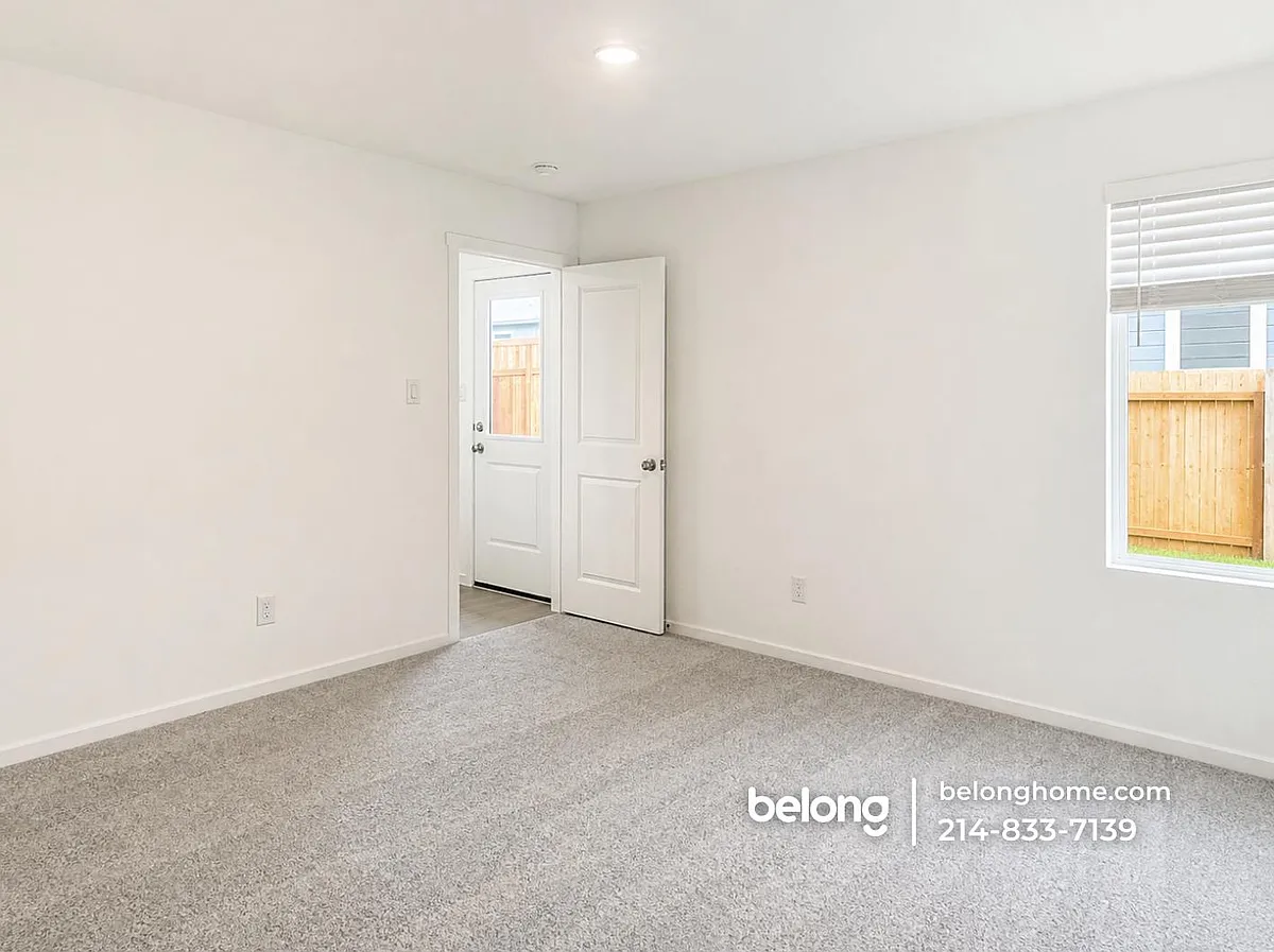 Building Photo - 3121 Campeiro Ave