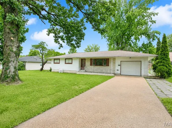 403 Cox Dr, Cuba, MO 65453