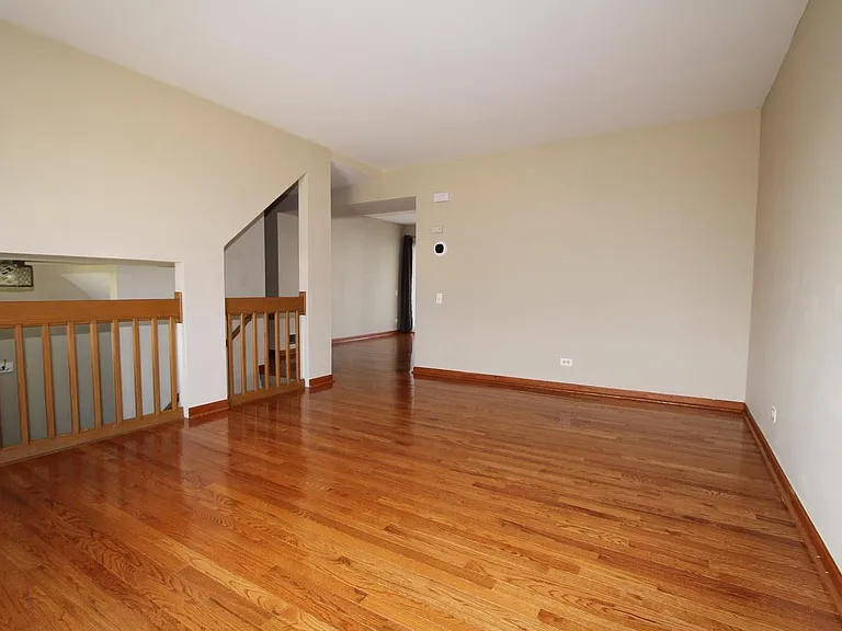 3162 Cambria Ct — Photo 3