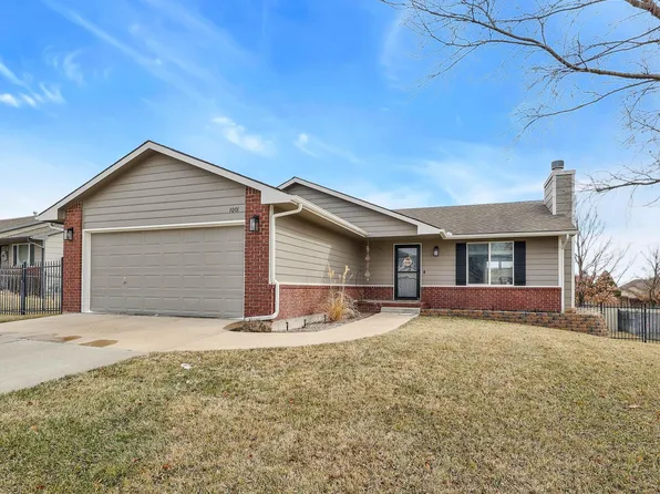 1001 E Stone Path St, Derby, KS 67037