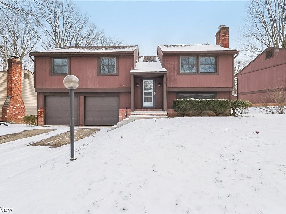 1st image of 1745 Oak Trail St NE