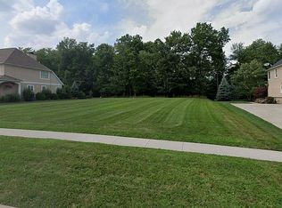 14356 Castlereagh Ln, Strongsville, OH 44136