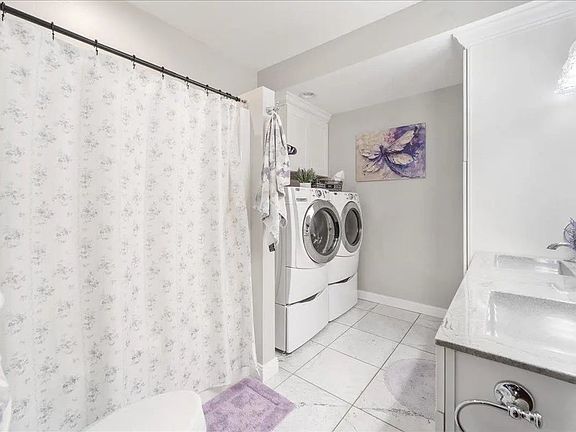 5th image of 1318 14th Ave #2