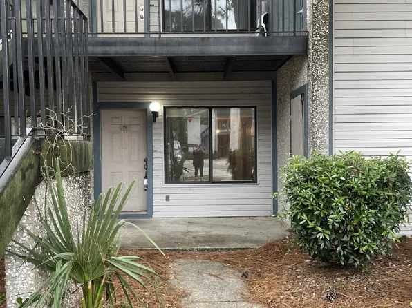 910 Brett Dr, Hinesville, GA