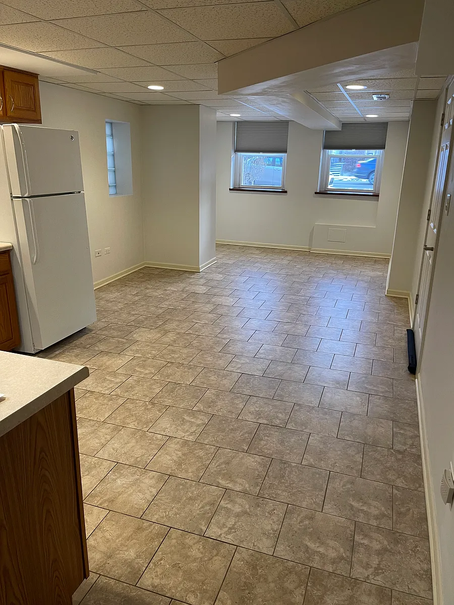 Photo 2 of 14 - 5522 W Lawrence Ave #G - Chicago, IL Building Photo - 5522 W Lawrence Ave #G