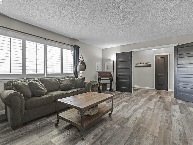 25820 S Macarthur Dr — Photo 14