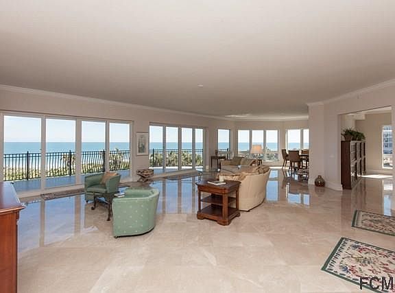 3rd image of 28 Porto Mar Unit 204