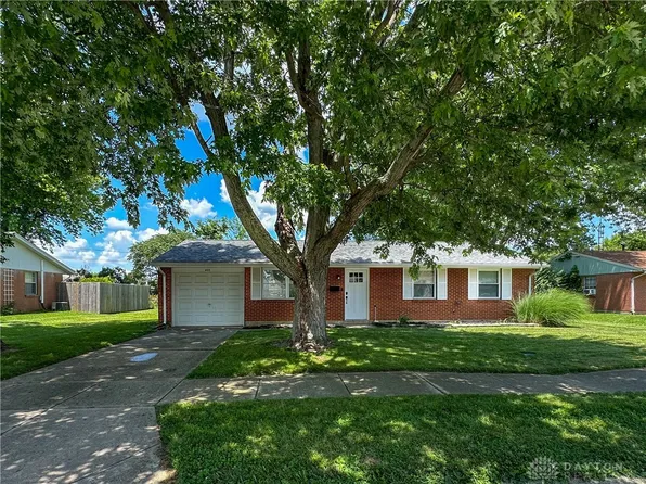 425 Gregory Ave, New Lebanon, OH 45345