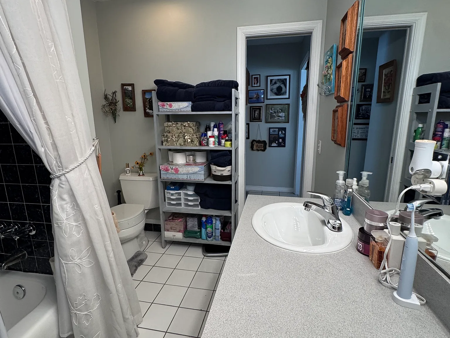2 bed, 1080 sqft, $2,950 — Photo 2