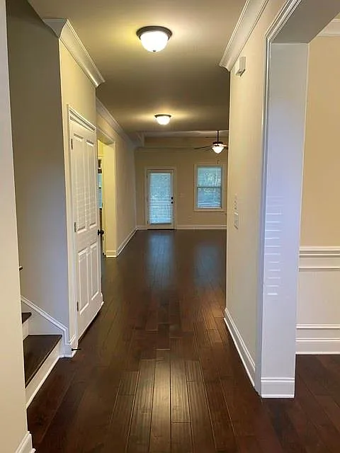 4 bed, 3.5 bath, 2343 sqft, $3,300 — Photo 2