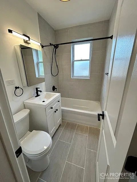 2 bed, $2,525 — Photo 4
