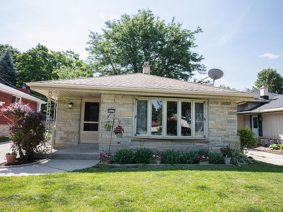 1st image of 9827 W Grantosa Dr