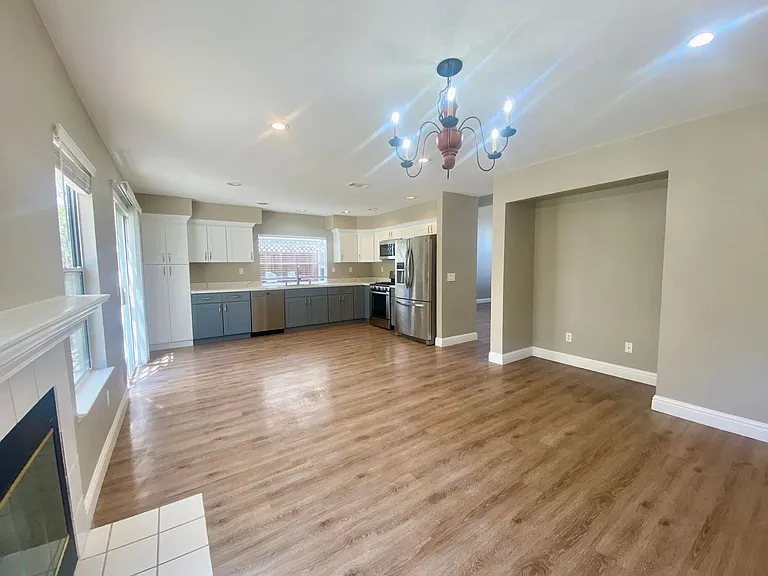 3328 Hartwell Ct — Photo 9