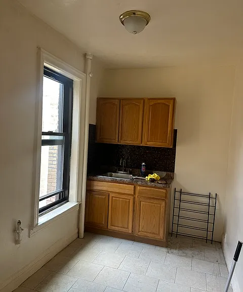 1517 Ocean Ave #D5 — Photo 2