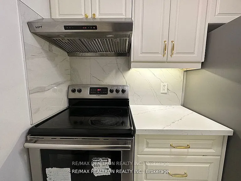 717 Bay St #1203 — Photo 7