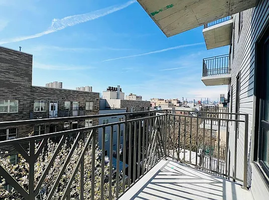 Rented by Arche Nest LLC | media 26