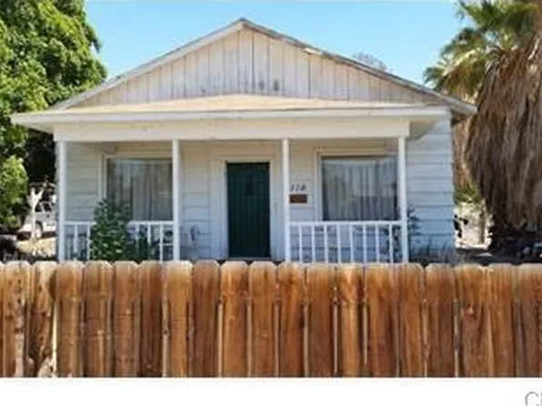 118 E 4th St, Niland, CA 92257