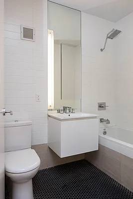 Rented by Nooklyn NYC LLC | media 20