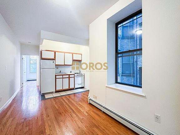 2nd image of 200 E 7th St APT 2B