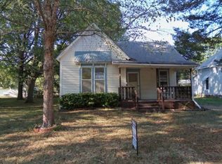 608 West Ave, Brookfield, MO 64628