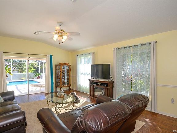 4th image of 2281 N Brentwood Cir