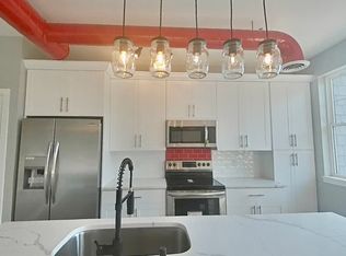 15 Oak St UNIT 202, Needham, MA 02492