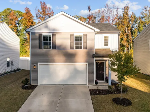 872 Bellewood Gardens Dr, Angier, NC 27501