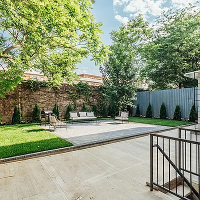 Rented by Nooklyn NYC LLC | media 31