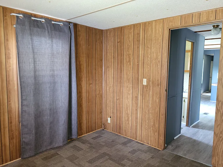 7708 US Highway 158 — Photo 8