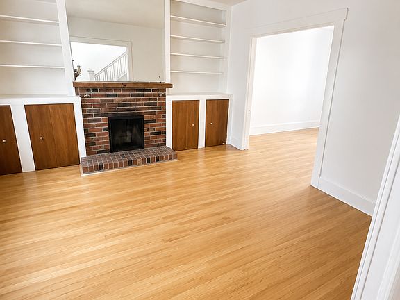 2nd image of 5846 Douglas St