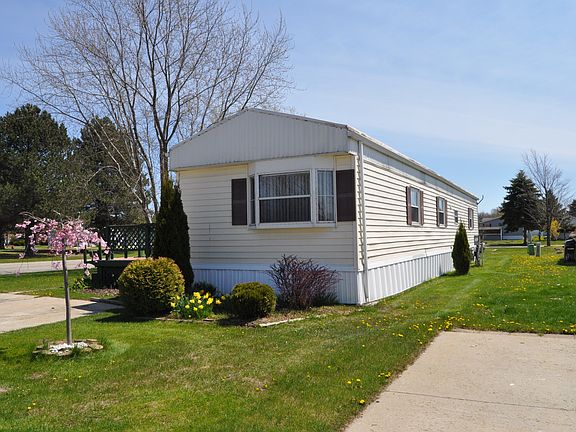 4th image of 3811 Seneca Dr