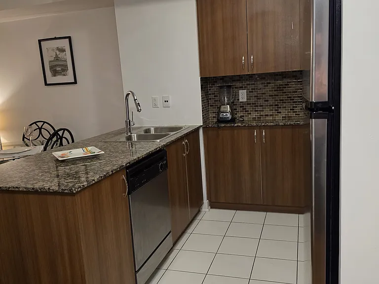 5740 Yonge St #1310 — Photo 5