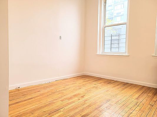 4th image of 577 5th Ave APT 4F