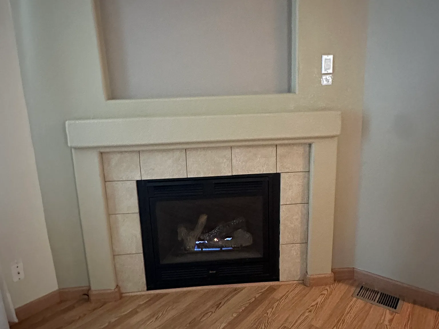 3 bed, 1136 sqft, $1,795 — Photo 3