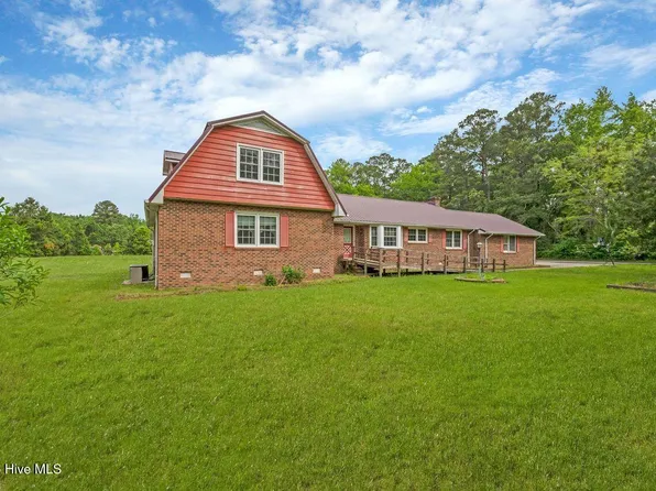 71 Hummingbird Lane, Washington, NC 27889