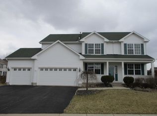 1834 Luther Lowell Ln, Sycamore, IL 60178