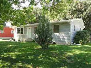 909 Arbutus Ave, Evansdale, IA 50707
