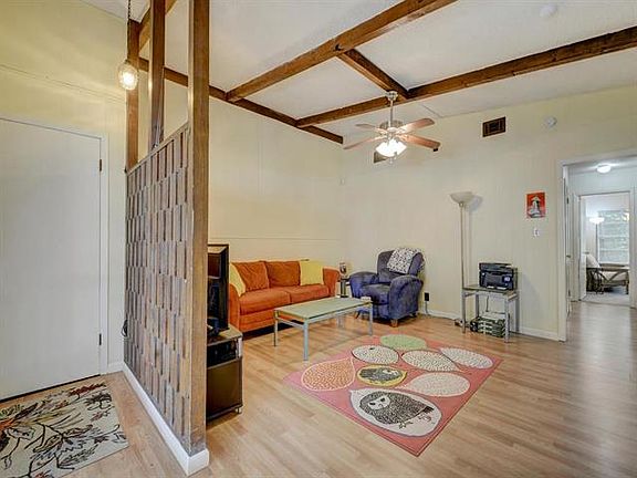 3rd image of 1301 E Saint Johns Ave #B
