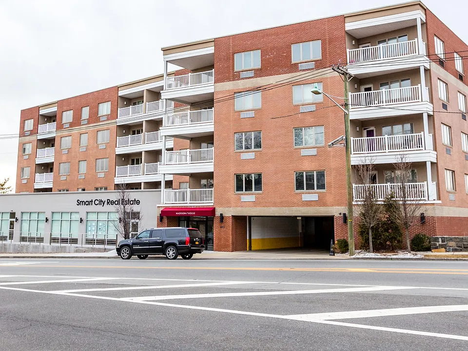 411 E Brinkerhoff Ave #311
