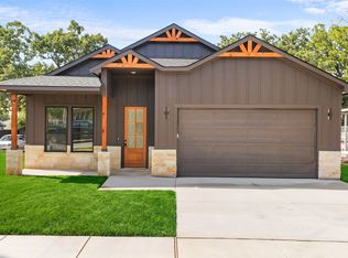 4918 Sunshine Dr, Fort Worth, TX 76105