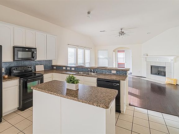 2nd image of 1122 Chattahoochee Dr