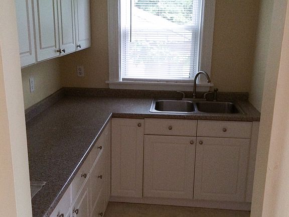 4th image of 45 Carrington Ave