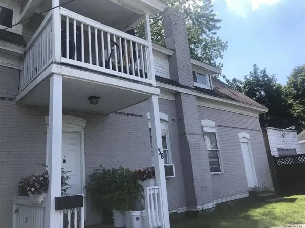 36 Delaware Ave #D, Hudson Falls, NY 12839
