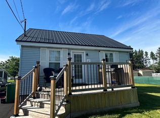 47 Oak Dr, Charlottetown, PE C1A6T6