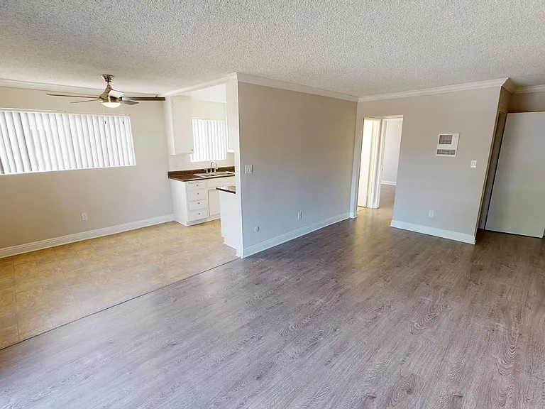 SA2 - 20431 Saticoy Apts. — Photo 3