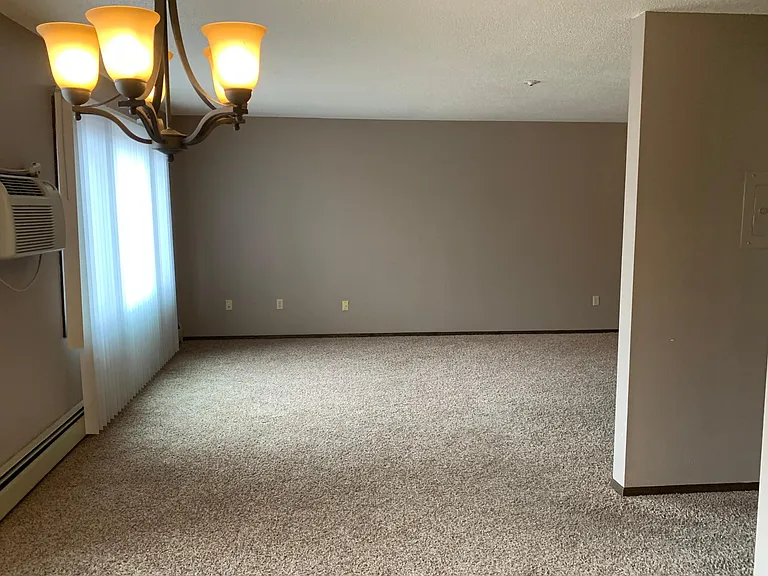 641 S Main Ave #6 — Photo 13