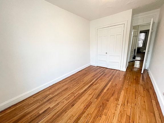4th image of 10 Columbia Pl APT C73