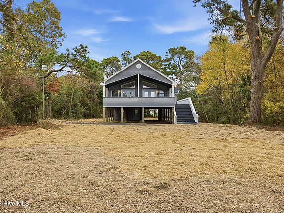 2nd image of 133 N River Drive